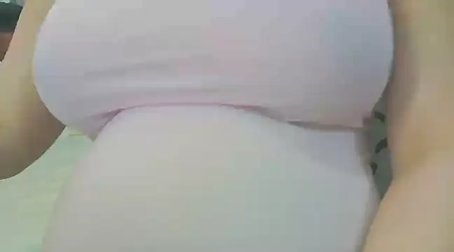 Snapshot of keepmepregnantT chatting on March 7, 2025, 8:34 am keepmepregnantT online show from March 7, 2025, 8:34 am