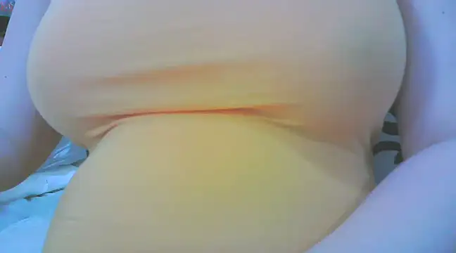 Snapshot of keepmepregnantT chatting on March 15, 2025, 9:09 am keepmepregnantT online show from March 15, 2025, 9:09 am