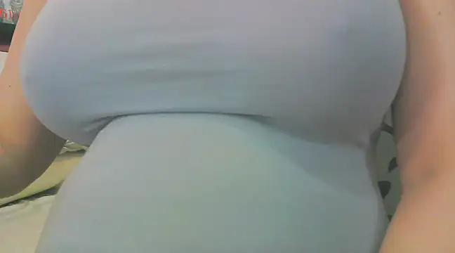 Snapshot of keepmepregnantT chatting on March 16, 2025, 10:00 am keepmepregnantT online show from March 16, 2025, 10:00 am