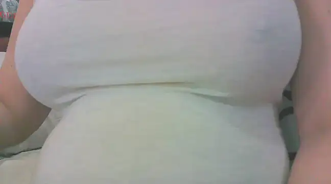 Snapshot of keepmepregnantT chatting on March 17, 2025, 12:04 pm keepmepregnantT online show from March 17, 2025, 12:04 pm