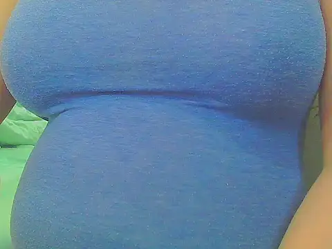 Snapshot of keepmepregnantT chatting on September 9, 2025, 9:31 am keepmepregnantT online show from September 9, 2025, 9:31 am