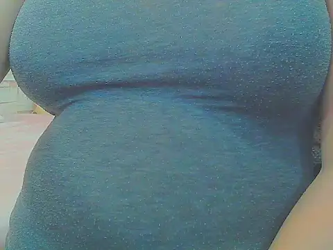 Snapshot of keepmepregnantT chatting on January 17, 2026, 10:31 am keepmepregnantT online show from January 17, 2026, 10:31 am