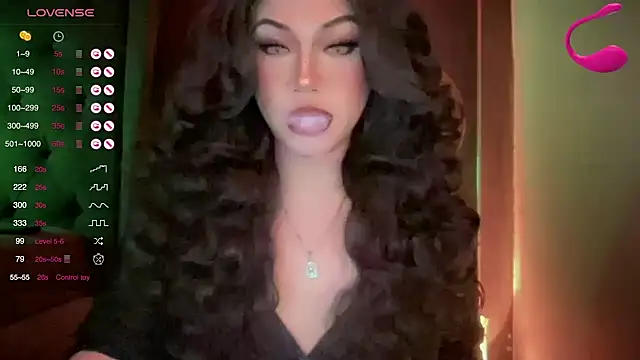 Snapshot of madam_agnes1 chatting on September 27, 2025, 11:32 pm madam agnes1 online show from September 27, 2025, 11:32 pm