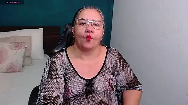 scaelettdubois online show from January 10, 2026, 12:01 am