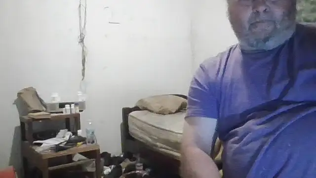 Snapshot of jamestexas chatting on December 17, 2025, 11:55 pm jamestexas online show from December 17, 2025, 11:55 pm