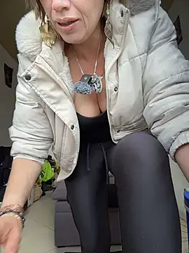 sexymarilyncolombia online show from March 8, 2026, 3:27 pm