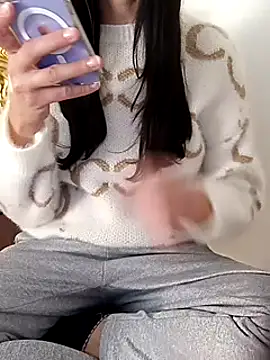 SHARONRodrig online show from December 1, 2024, 9:15 pm