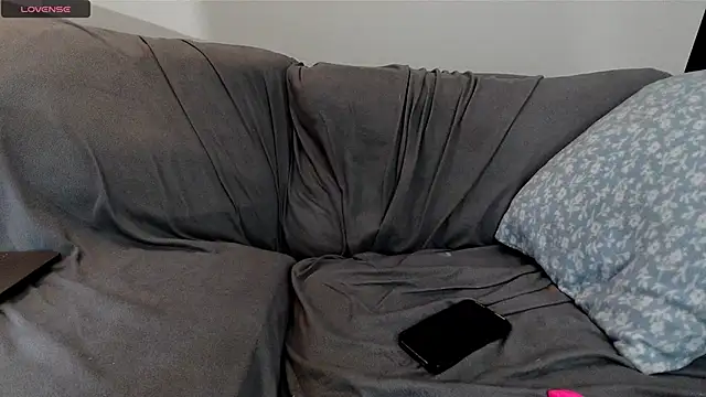 Snapshot of EmoDream1998 chatting on November 5, 2025, 10:54 pm EmoDream1998 online show from November 5, 2025, 10:54 pm