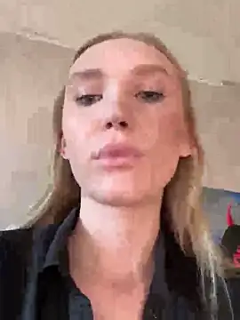 MariaTull online show from June 28, 2026, 4:24 pm