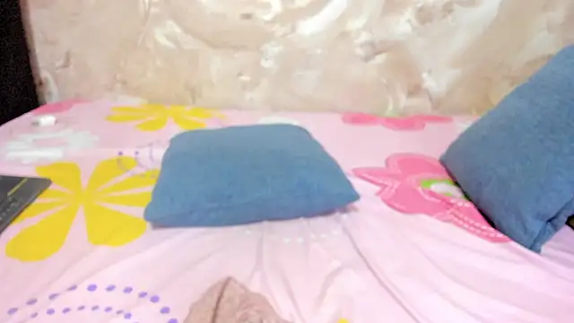 tiffanystonne online show from March 20, 2025, 5:15 pm