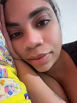 Snapshot of morenadabuceta chatting on May 20, 2026, 6:36 pm morenadabuceta online show from May 20, 2026, 6:36 pm