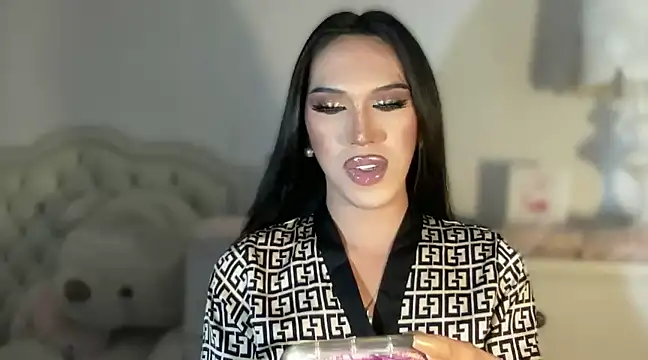 Ts glamxxxx online show from March 11, 2025, 9:56 am