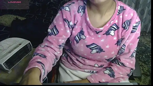 Snapshot of sexyrihana1 chatting on January 26, 2025, 6:28 am sexyrihana1 online show from January 26, 2025, 6:28 am