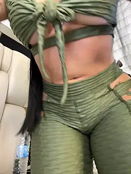 ALISSON FOXXX1 online show from September 29, 2025, 8:46 pm