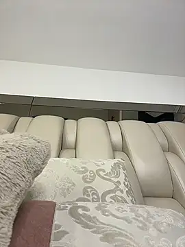 ALISSON FOXXX1 online show from February 14, 2026, 11:01 pm