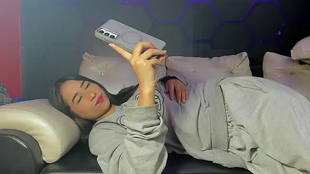 Snapshot of miacam-hot chatting on October 18, 2025, 11:33 am miacam-hot online show from October 18, 2025, 11:33 am