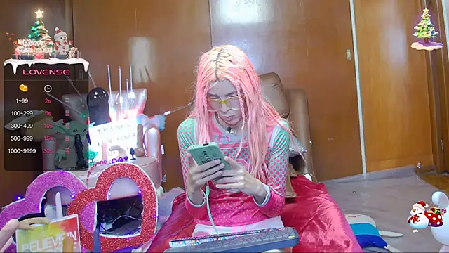 Skinygirl online show from January 15, 2025, 12:09 am