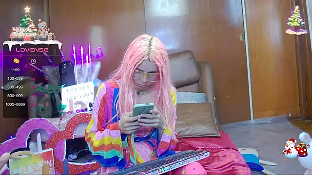 Skinygirl online show from January 17, 2025, 10:45 pm