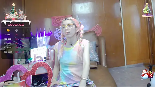 Skinygirl online show from February 21, 2025, 2:06 am