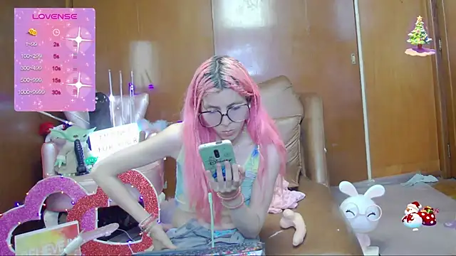 Skinygirl online show from September 10, 2025, 12:32 am