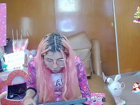 Skinygirl online show from October 12, 2025, 1:59 am