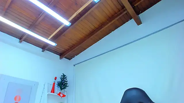 AlessiaMarcu- online show from December 4, 2024, 10:57 am