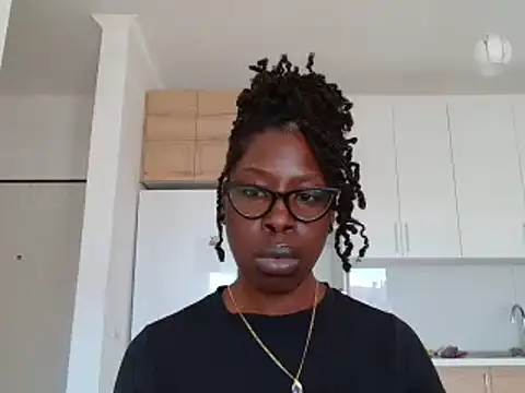 MadamIndigo online show from February 21, 2026, 10:38 am