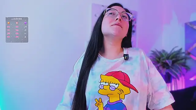 lucy neil online show from December 21, 2025, 11:39 am