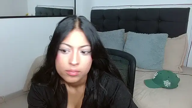vaness weet online show from July 28, 2026, 8:34 pm