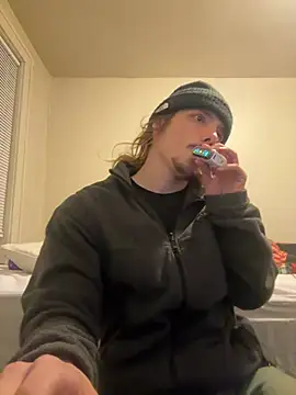 Snapshot of trippyski chatting on February 2, 2025, 11:51 am trippyski online show from February 2, 2025, 11:51 am