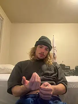 Snapshot of trippyski chatting on February 11, 2025, 5:05 am trippyski online show from February 11, 2025, 5:05 am