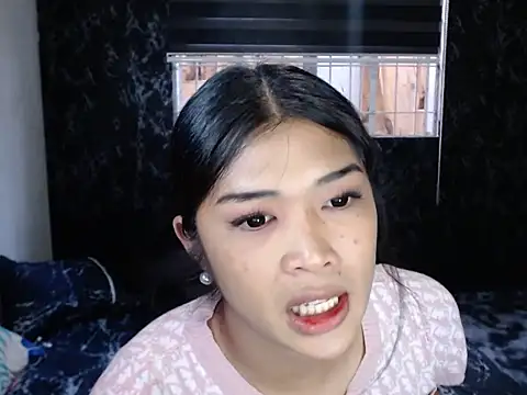 Maria-Moore online show from April 14, 2026, 9:48 am