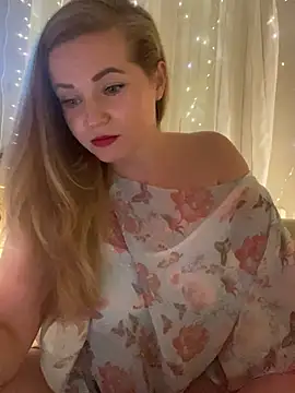 Lady  Maria online show from December 22, 2024, 10:36 pm