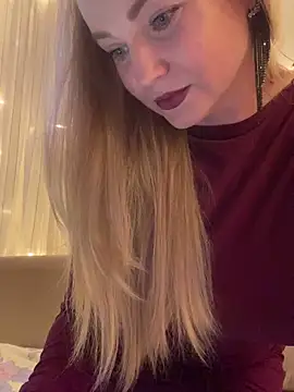 Lady  Maria online show from February 14, 2025, 3:47 pm