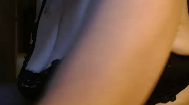 MysteryLadyxXx online show from December 6, 2024, 1:22 pm