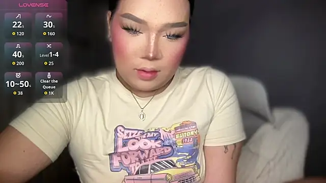 MissCataleyaxxx online show from May 8, 2026, 12:27 am