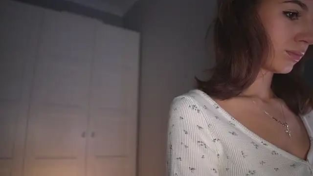 -JuicyMolly- online show from January 18, 2026, 12:31 pm