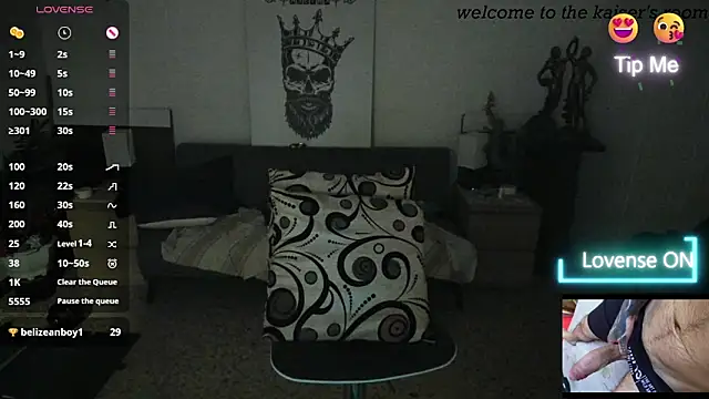 kaiser679  online show from April 21, 2026, 1:42 am