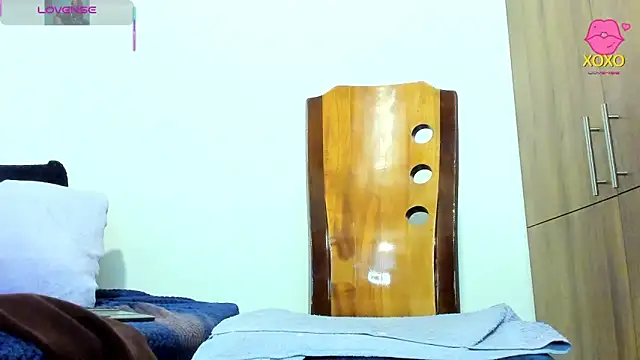 Bessie32 online show from February 24, 2026, 11:19 am