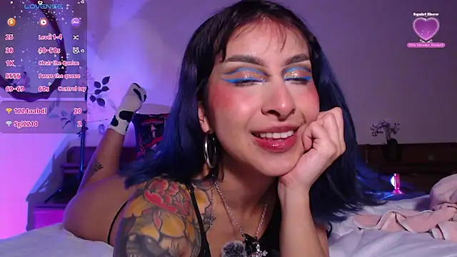 Cinamoonn online show from March 22, 2025, 2:16 am