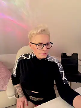 German Milf online show from March 8, 2026, 2:10 pm