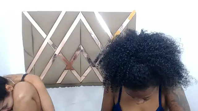 lizeth keilyn online show from March 21, 2026, 3:26 pm