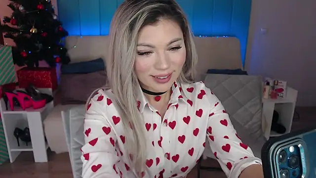 Snapshot of LindyVSAndy chatting on December 16, 2024, 5:59 am LindyVSAndy online show from December 16, 2024, 5:59 am