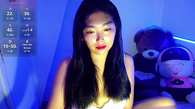 Snapshot of TR4NSCUTI3 chatting on September 14, 2025, 10:36 am TR4NSCUTI3 online show from September 14, 2025, 10:36 am