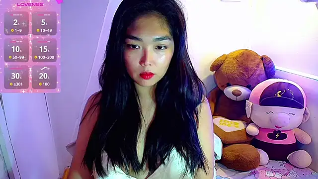 Snapshot of TR4NSCUTI3 chatting on September 26, 2025, 6:56 pm TR4NSCUTI3 online show from September 26, 2025, 6:56 pm