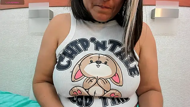 Snapshot of allice_green chatting on March 24, 2026, 2:16 am allice green online show from March 24, 2026, 2:16 am