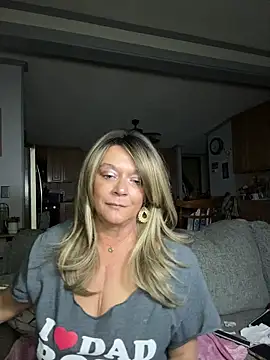Snapshot of cowgirlc chatting on March 25, 2026, 2:39 am cowgirlc online show from March 25, 2026, 2:39 am