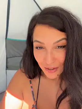 Snapshot of Cataleya80 chatting on June 1, 2026, 5:14 pm Cataleya80 online show from June 1, 2026, 5:14 pm