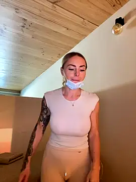 EmaSalis online show from October 17, 2025, 10:51 am