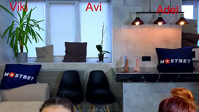 Snapshot of Misss_Vikk chatting on December 14, 2024, 9:40 am Misss Vikk online show from December 14, 2024, 9:40 am